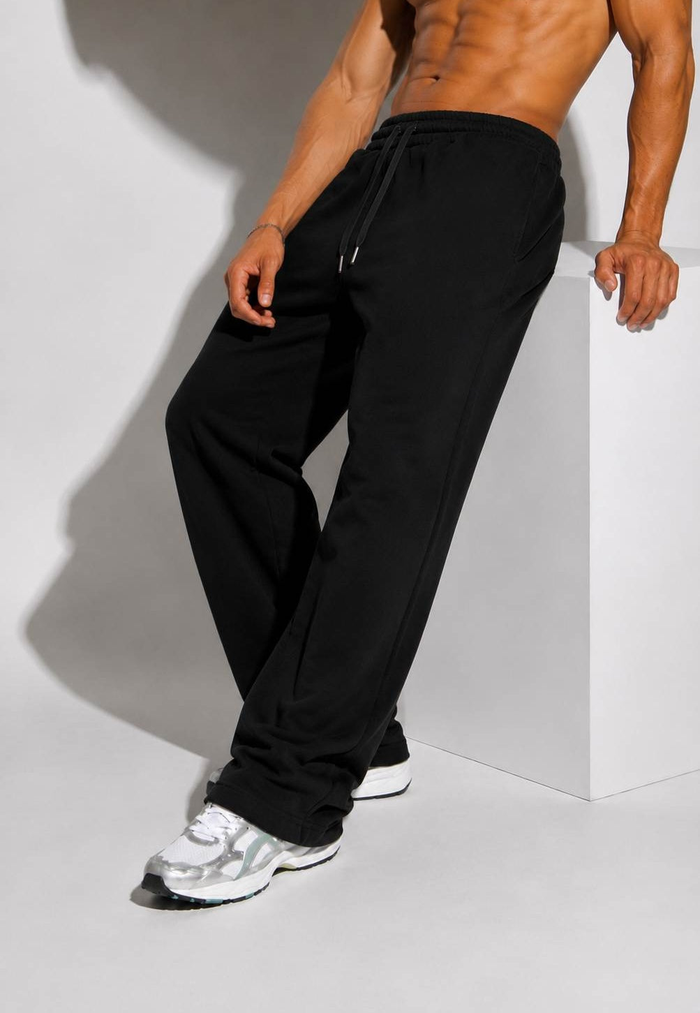 Wideleg-Black